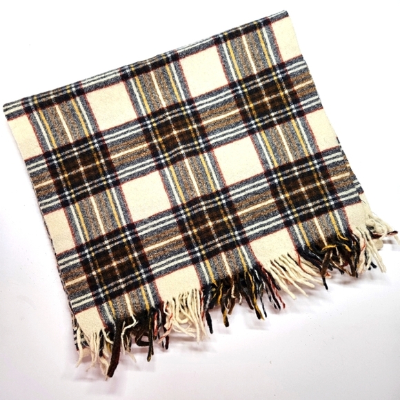 Pendleton Accessories - VINTAGE Pendleton 100% Virgin Wool Plaid Fringe Scarf Made in USA